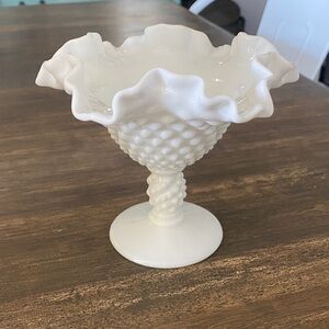 Fenton White Ruffled Edge Vase